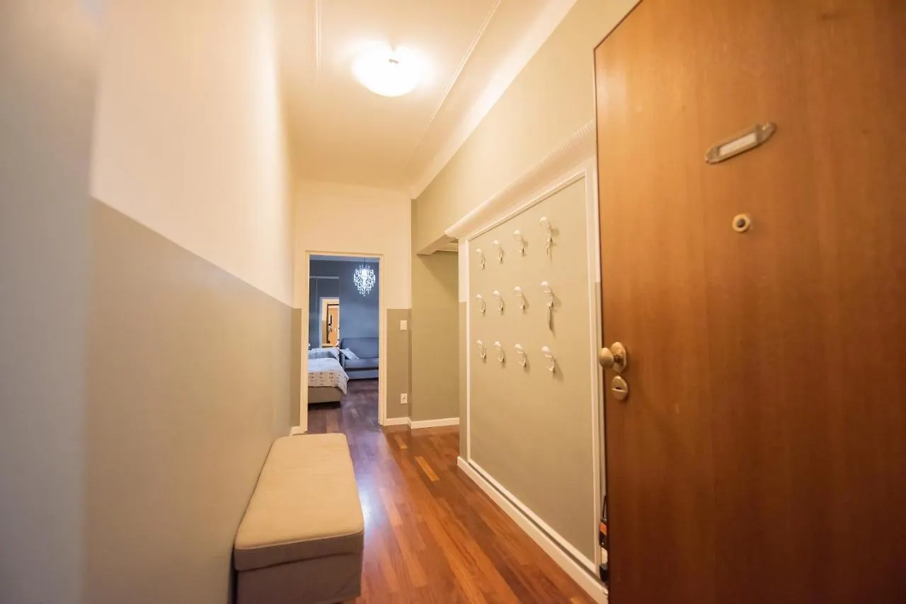 Apartment Via Alessandro Volta 圣雷默